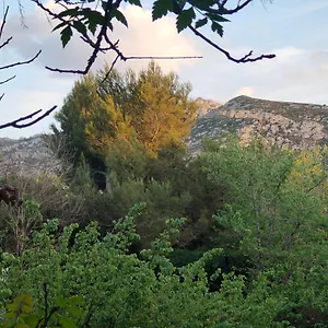 Au Pied Des Calanques, Nature, Plages A 6min, Parking, Bus Direct, Ideal Famille Appartement