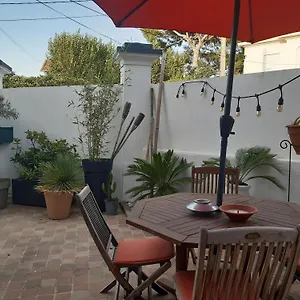 Grand Avec Patio Appartement