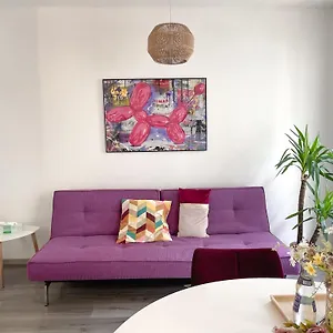 Le Pinky Bird - 19 , Paris France